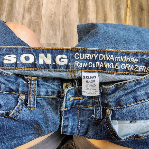 S.O.N.G Classic Blue Skinny Jeans/Grazers size 9 - Picture 5 of 5